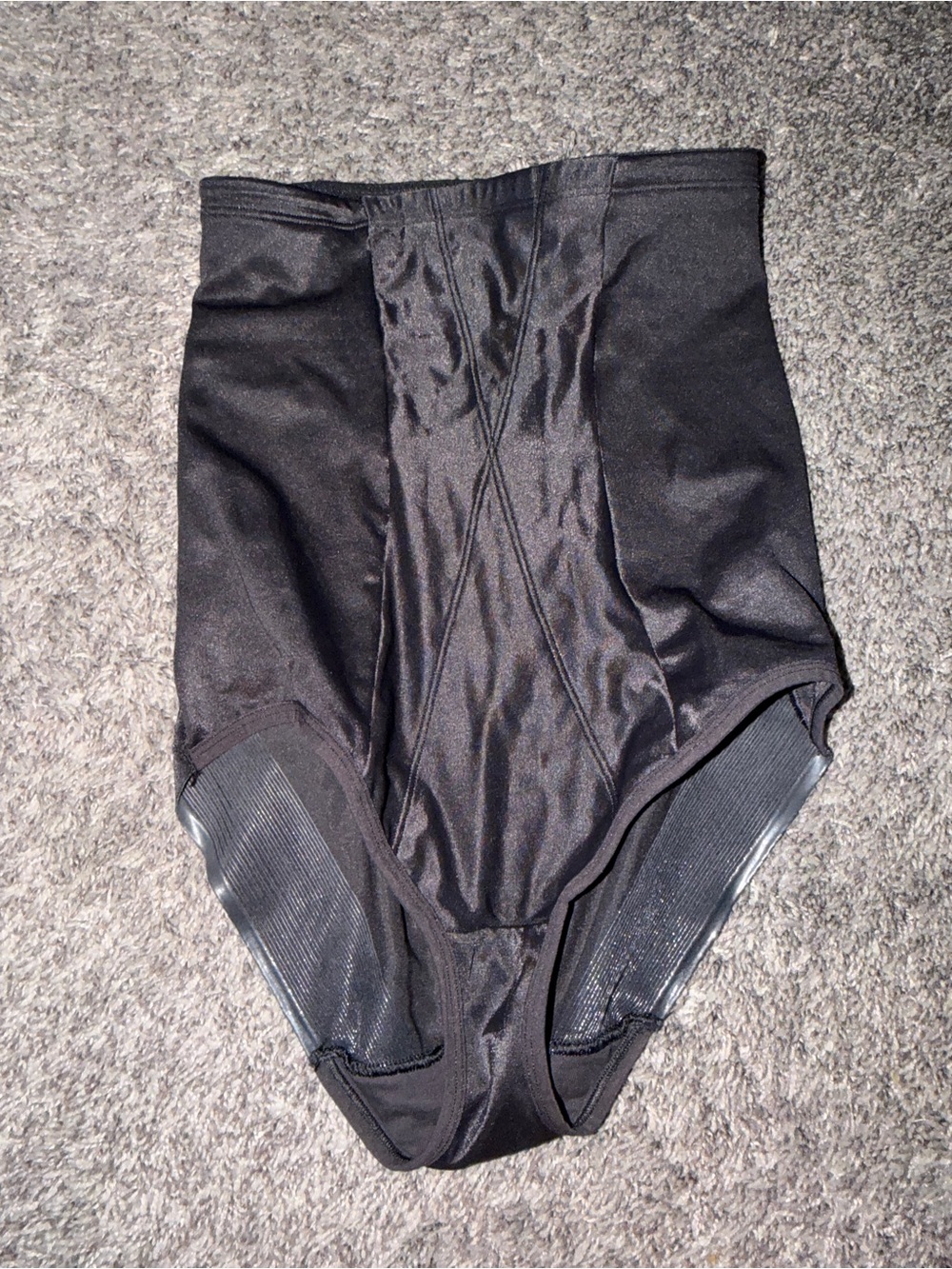 High-Waist Sculpting Briefs in Black